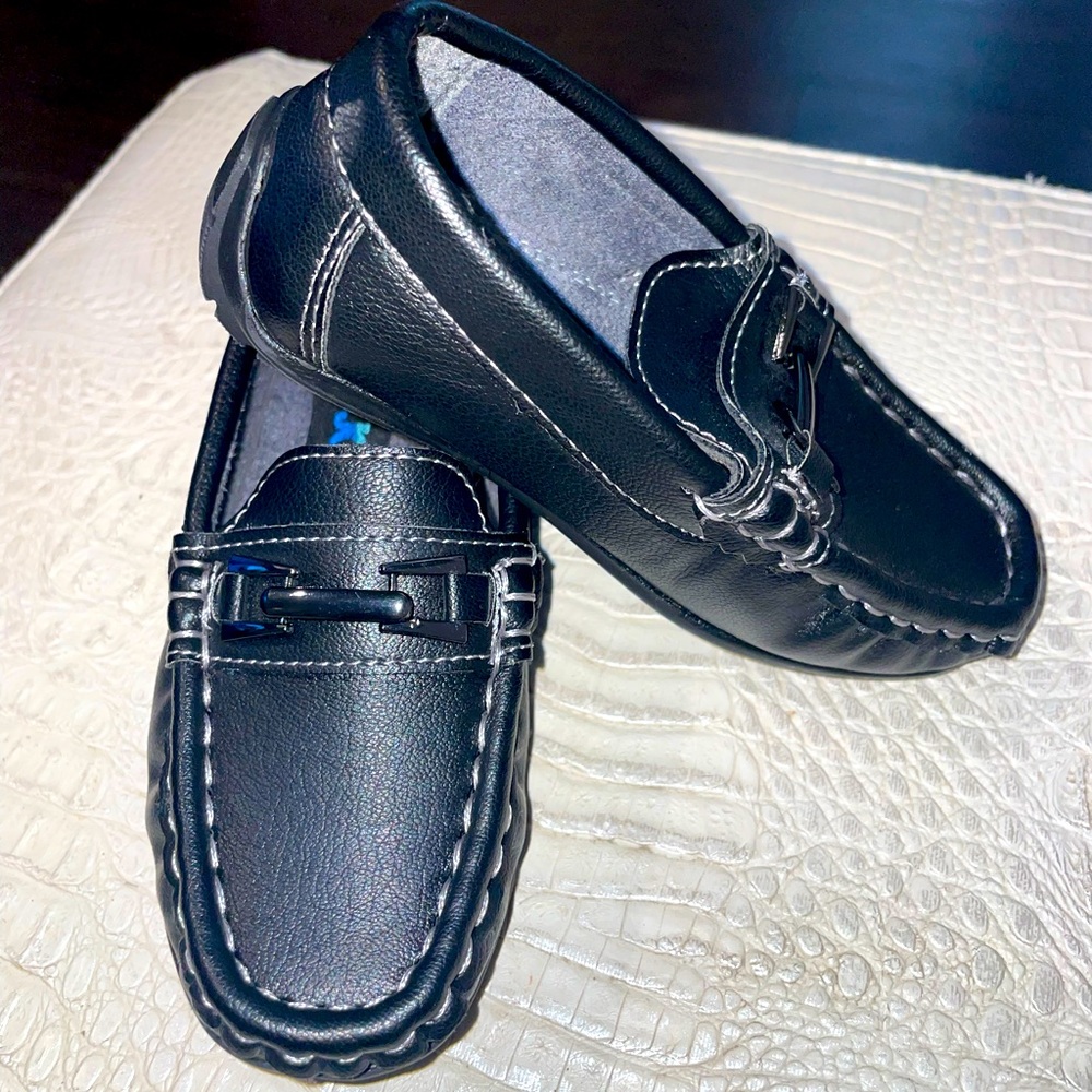 Josmo Loafers size 5